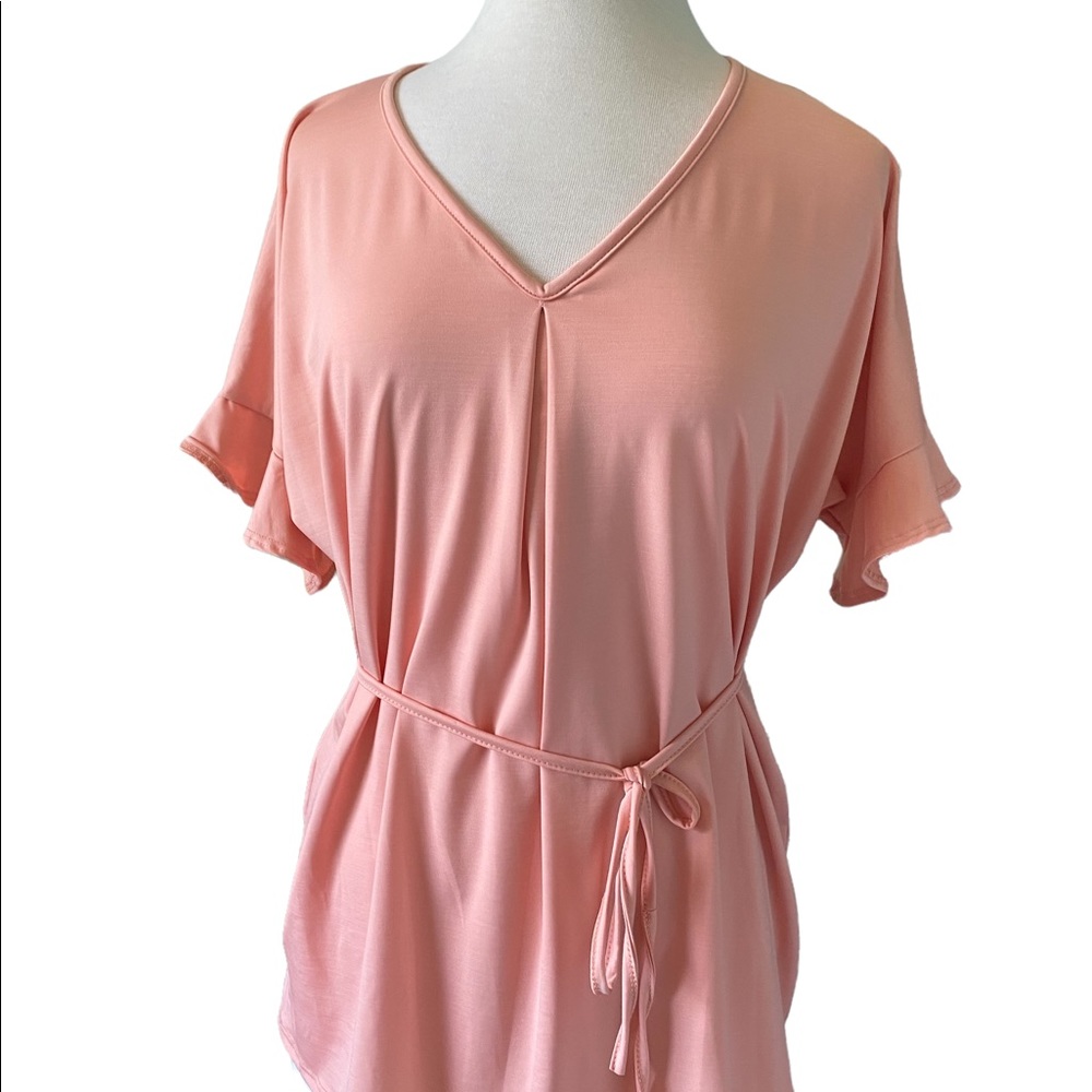 NWT Flowy coral short sleeve top with tie waist